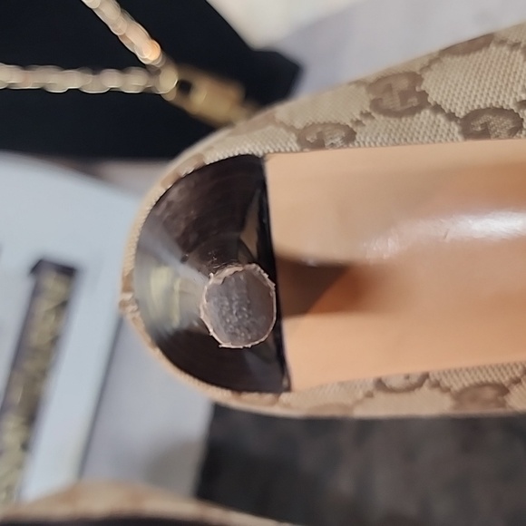 Gucci Closed Toed Heels - Picture 12 of 14